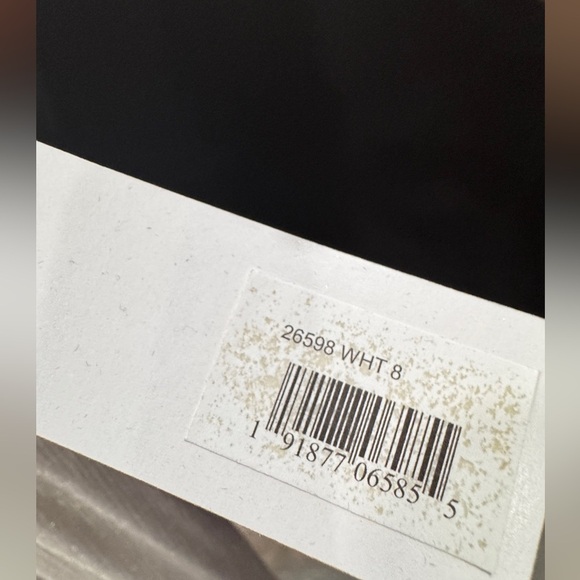 MAC DUGGAL
White V-Neck Sequin Wrap Waist Gown
26598 - Picture 3 of 15